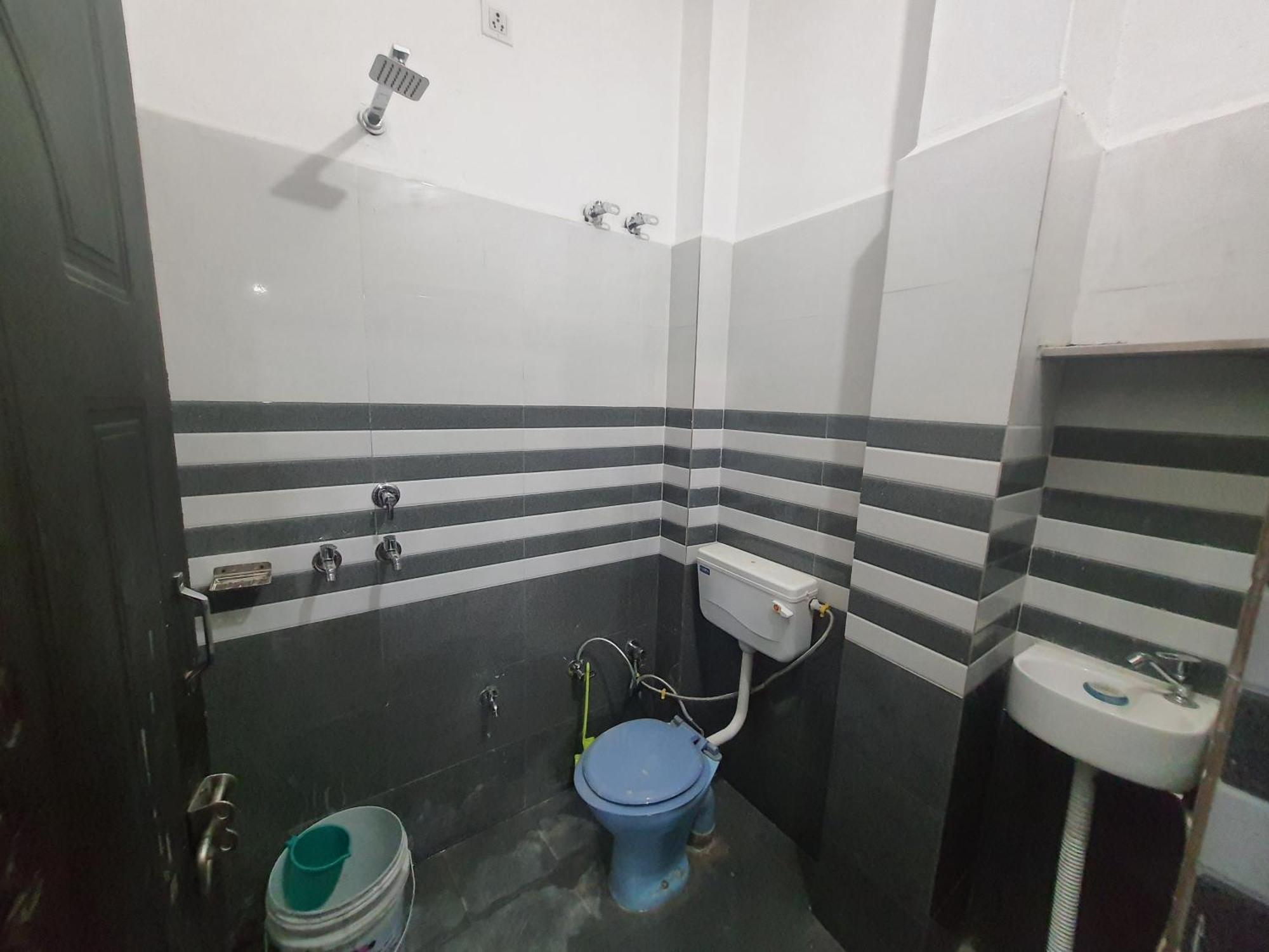 Tulsi Ganga Hostel Rishikesh Exterior photo