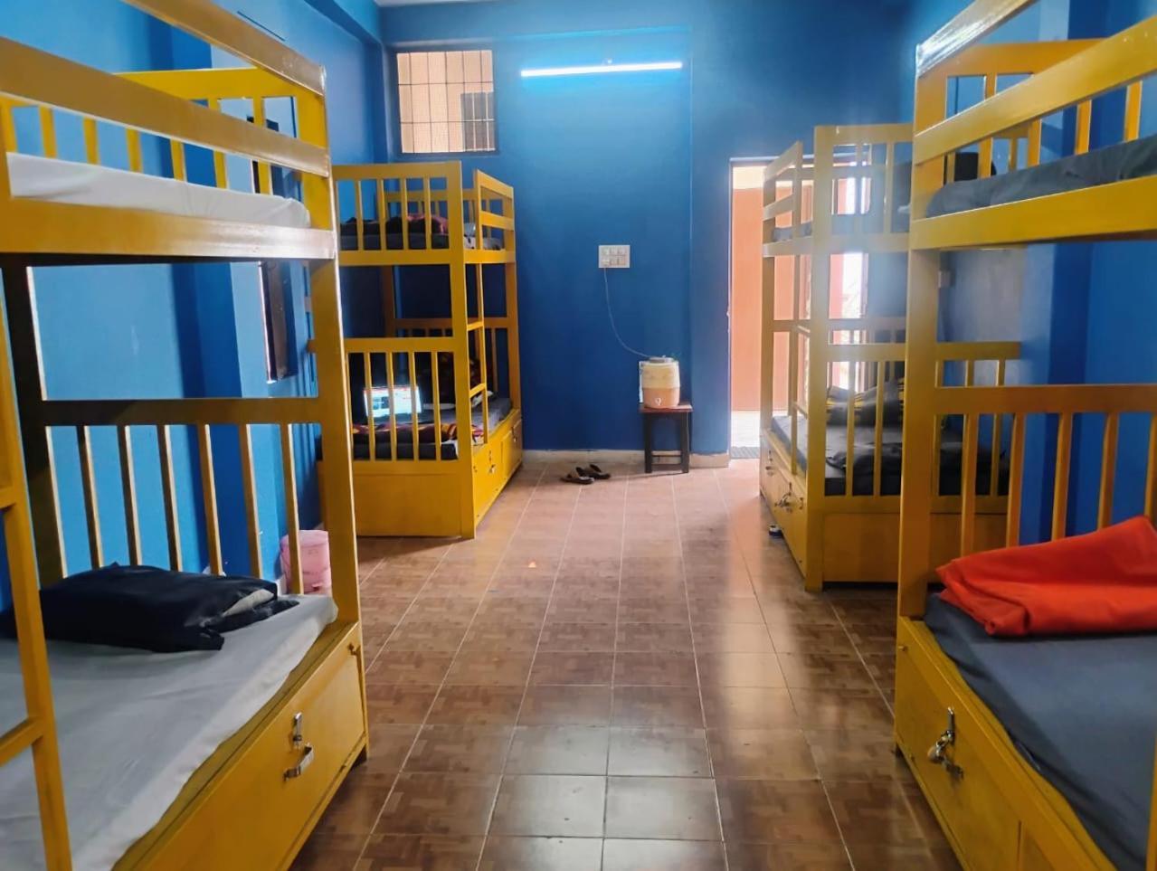 Tulsi Ganga Hostel Rishikesh Exterior photo